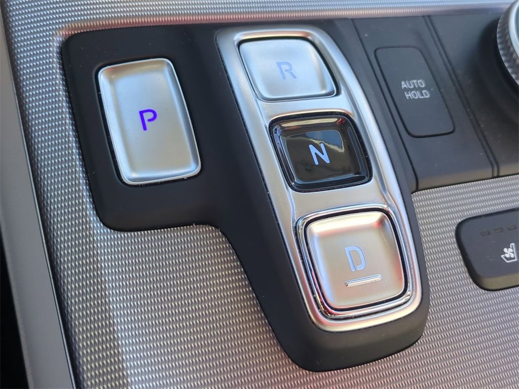 Used 2023 Hyundai Palisade Calligraphy image 17