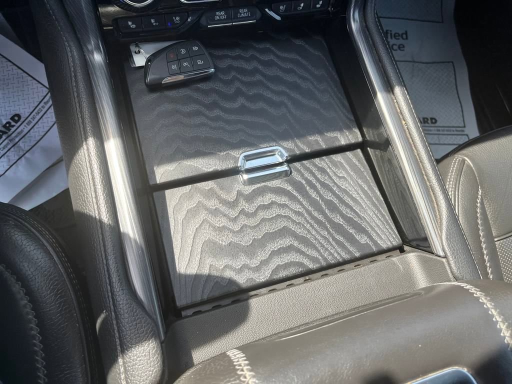 Used 2023 GMC Yukon Denali image 16