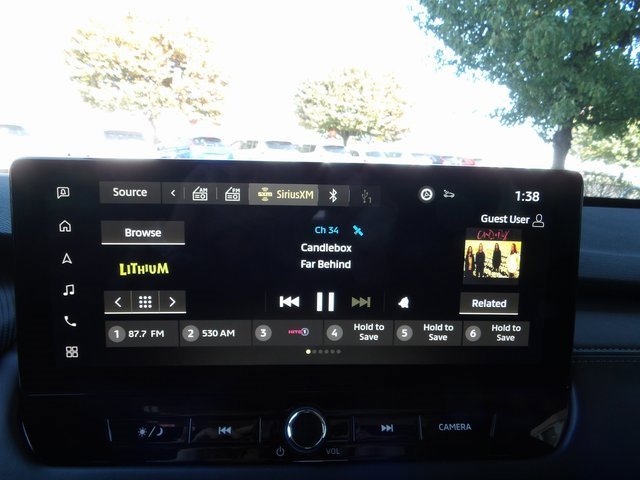 New 2025 Mitsubishi Outlander SE image 30