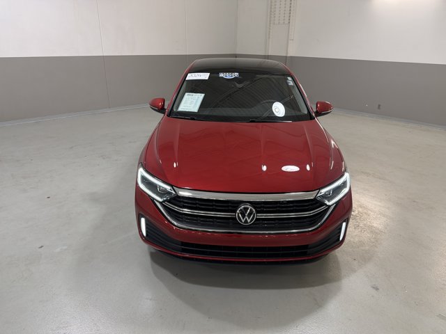 Certified 2024 Volkswagen Jetta SEL FWD image 3