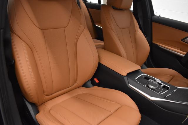 New 2026 BMW 330i xDrive Sedan w/ Premium Package AWD/4WD image 6