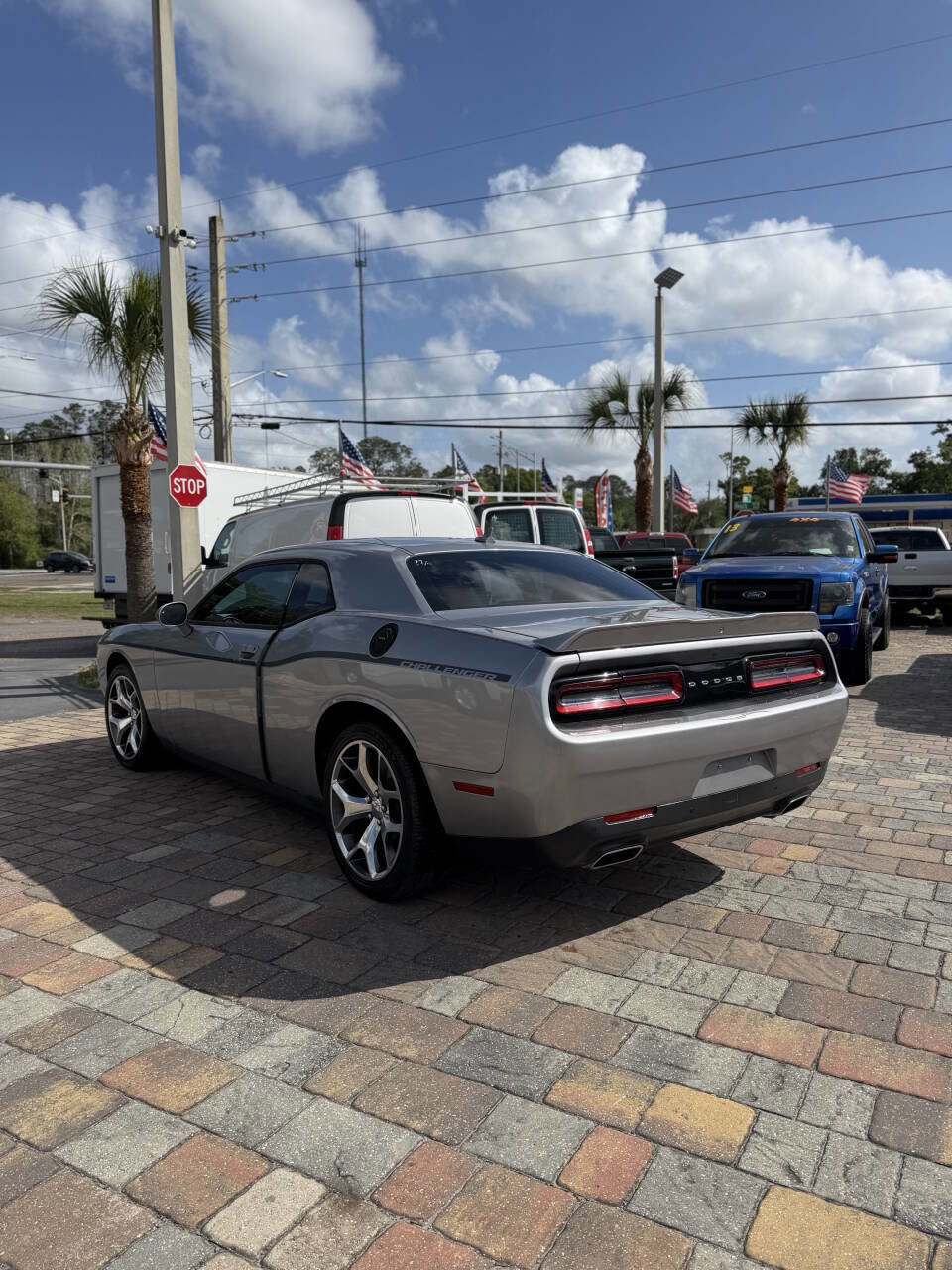 Used 2015 Dodge Challenger SXT Plus w/ Technology Group RWD image 8