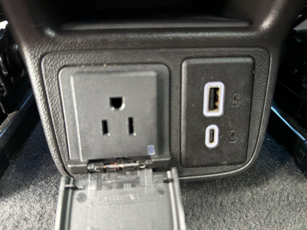 Used 2025 Chevrolet TrailBlazer LT w/ Convenience Package FWD image 39