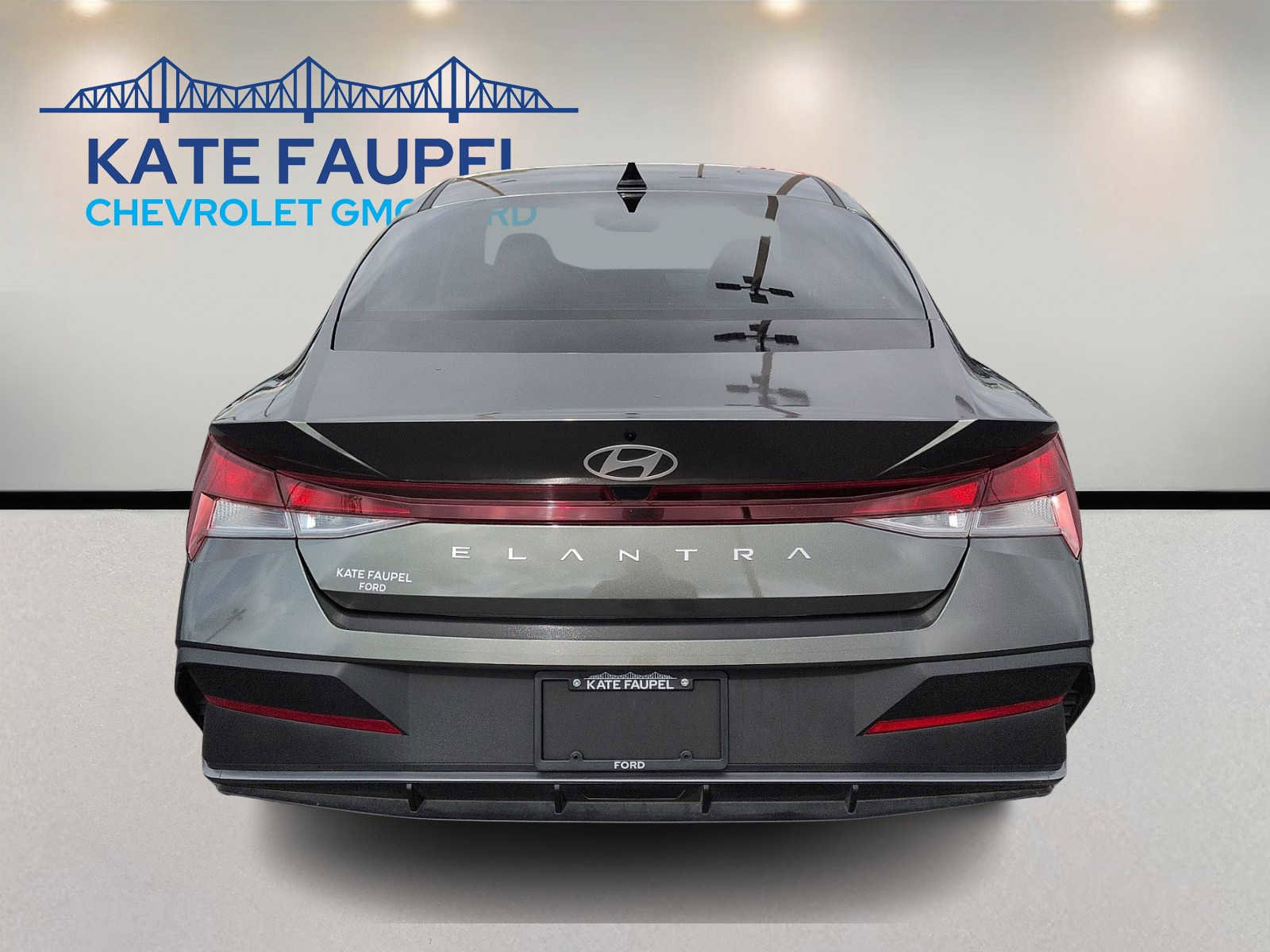 Used 2024 Hyundai Elantra SE FWD image 6