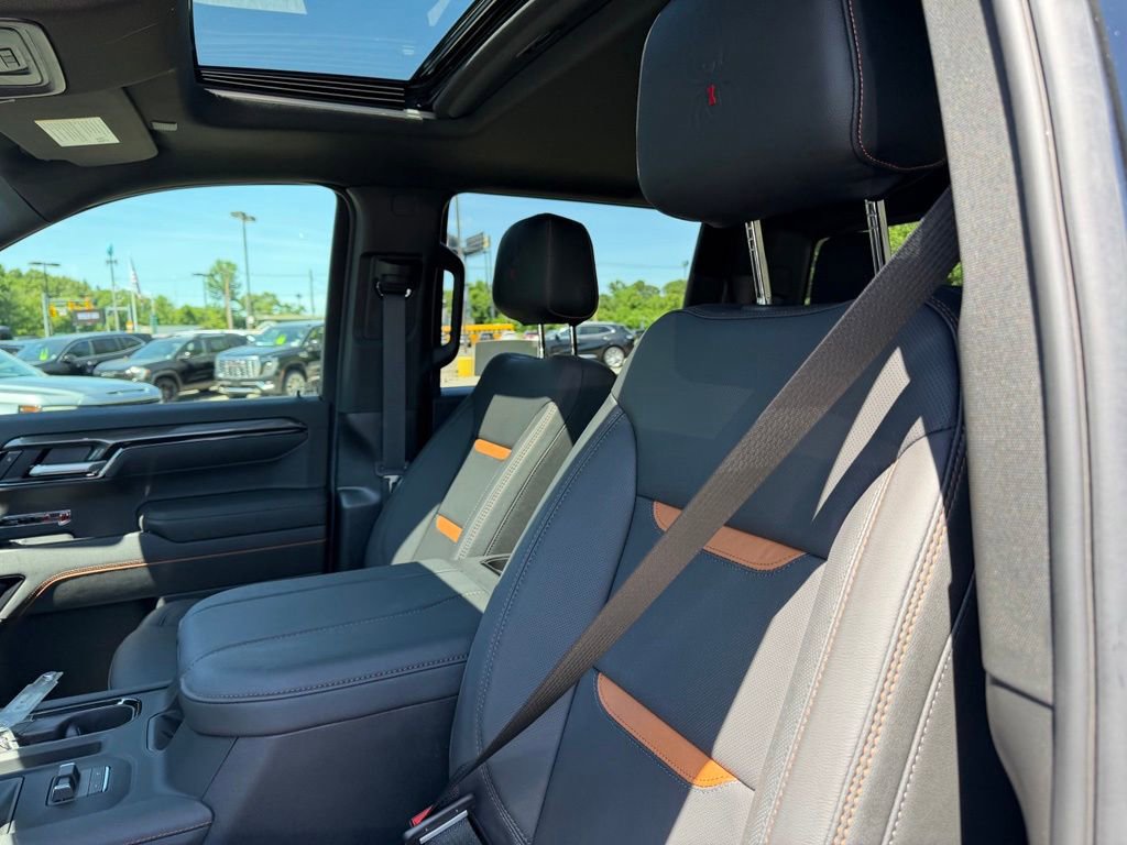 New 2026 GMC Sierra 1500 AT4 w/ AT4 Premium Package AWD/4WD image 14