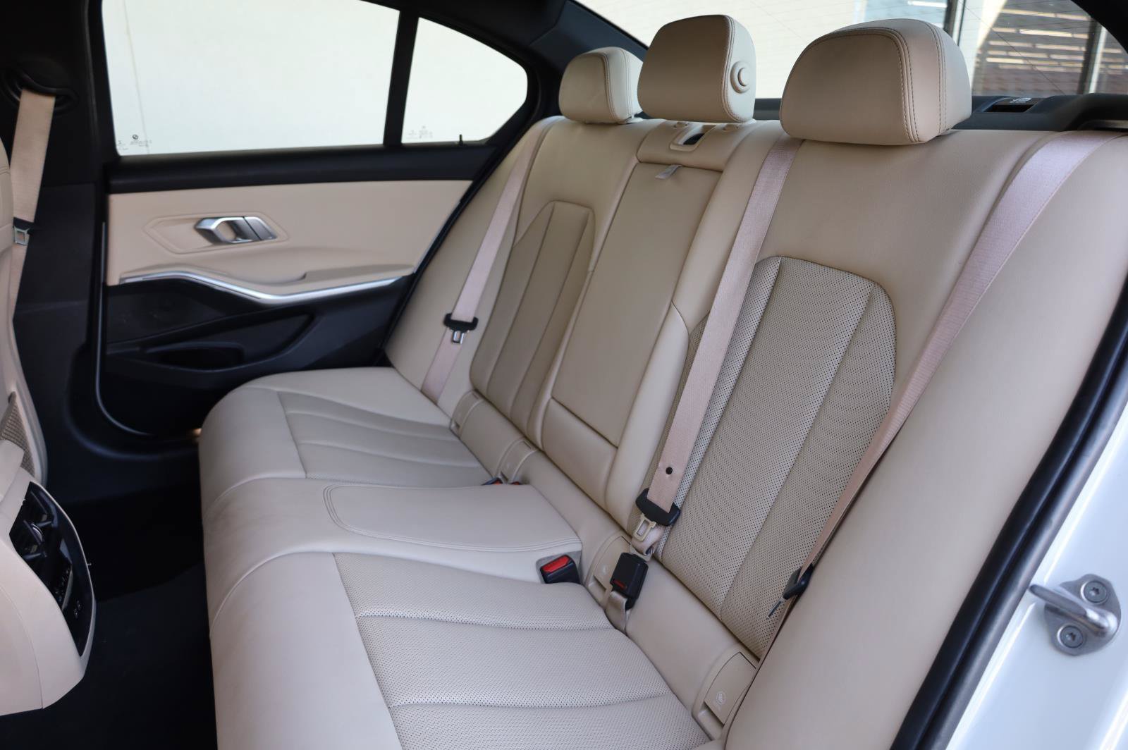 Used 2022 BMW 330i Sedan w/ Driving Assistance Package RWD image 24