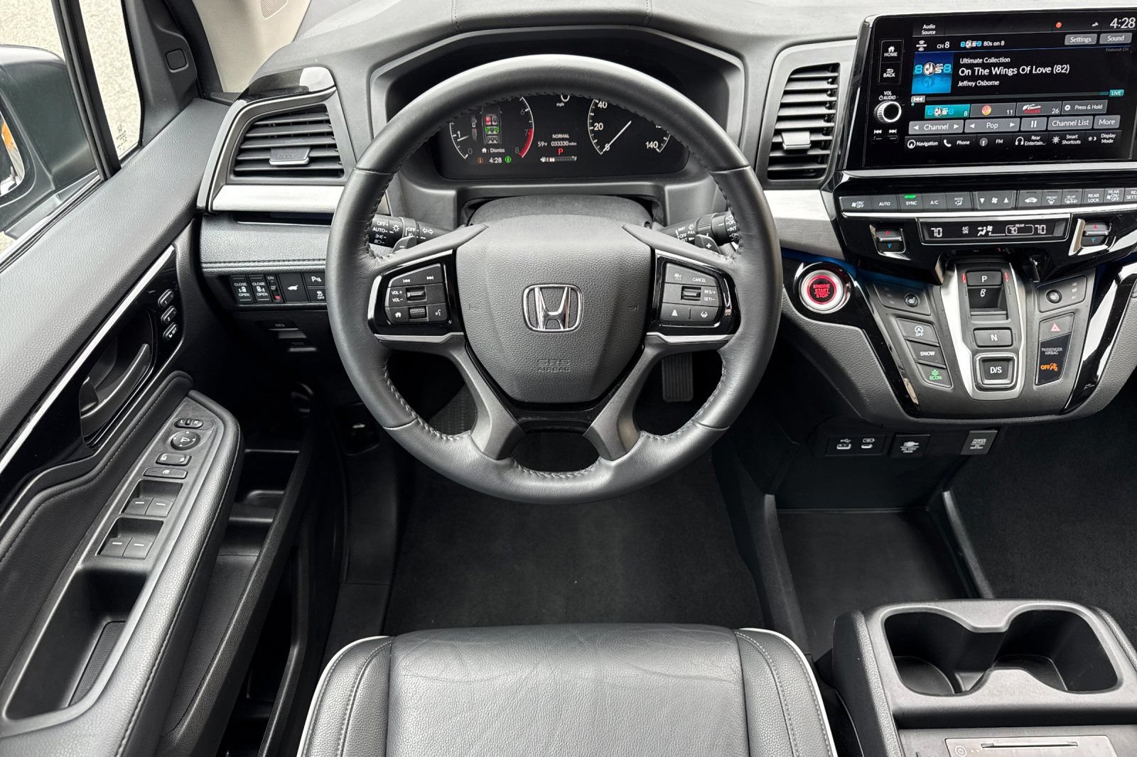 Used 2025 Honda Odyssey Touring image 17
