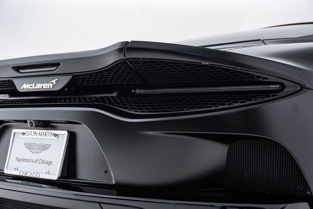 Used 2023 McLaren GT RWD image 15