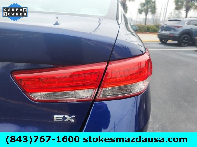 Used 2018 Kia Optima EX image 28