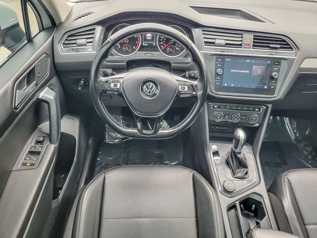 Used 2018 Volkswagen Tiguan SE w/ Panoramic Sunroof Package image 13