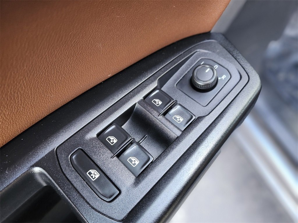 Used 2021 Volkswagen Atlas SE w/ Panoramic Sunroof Package image 16