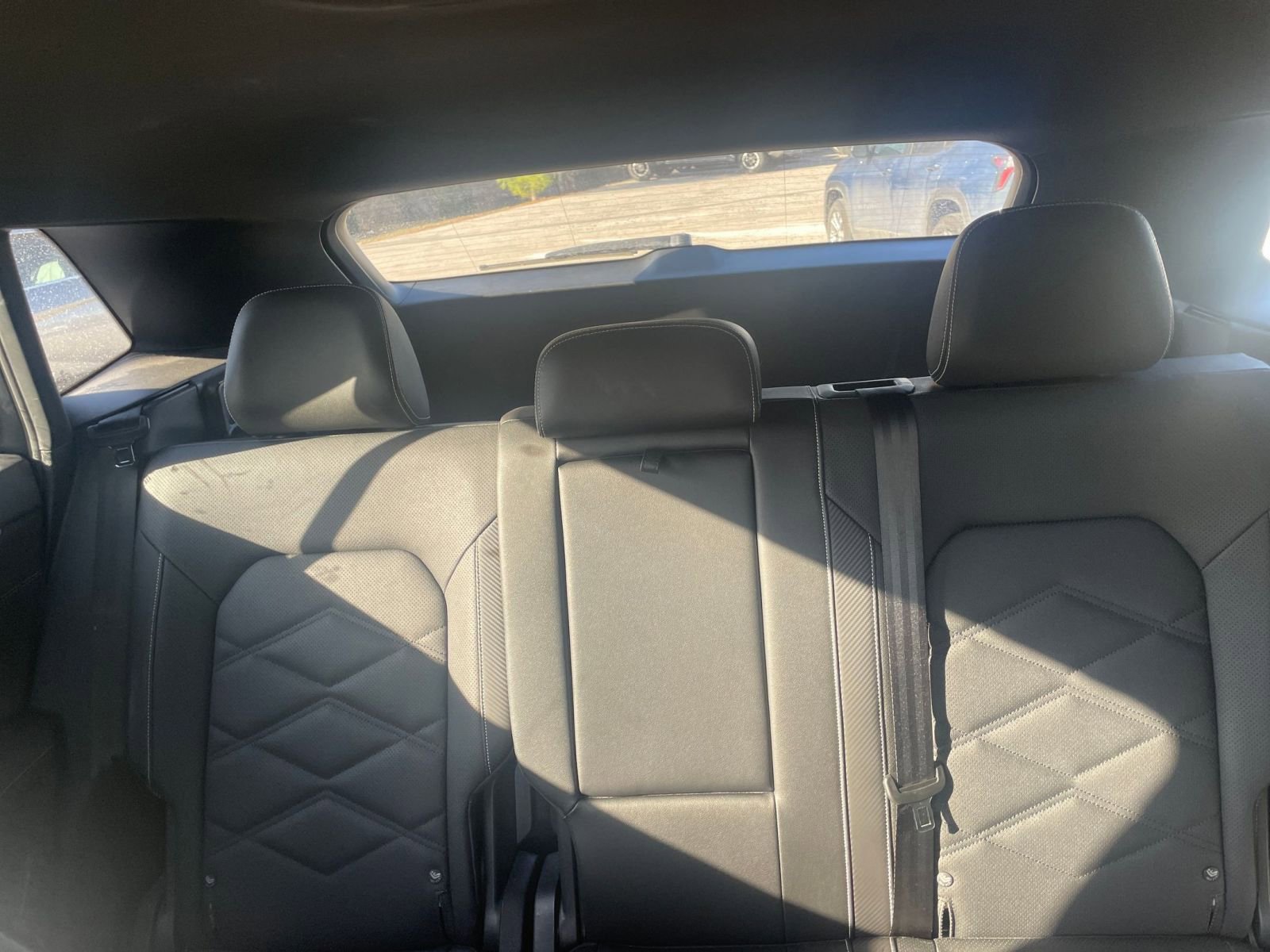 Used 2025 Volkswagen Atlas Cross Sport SE image 36