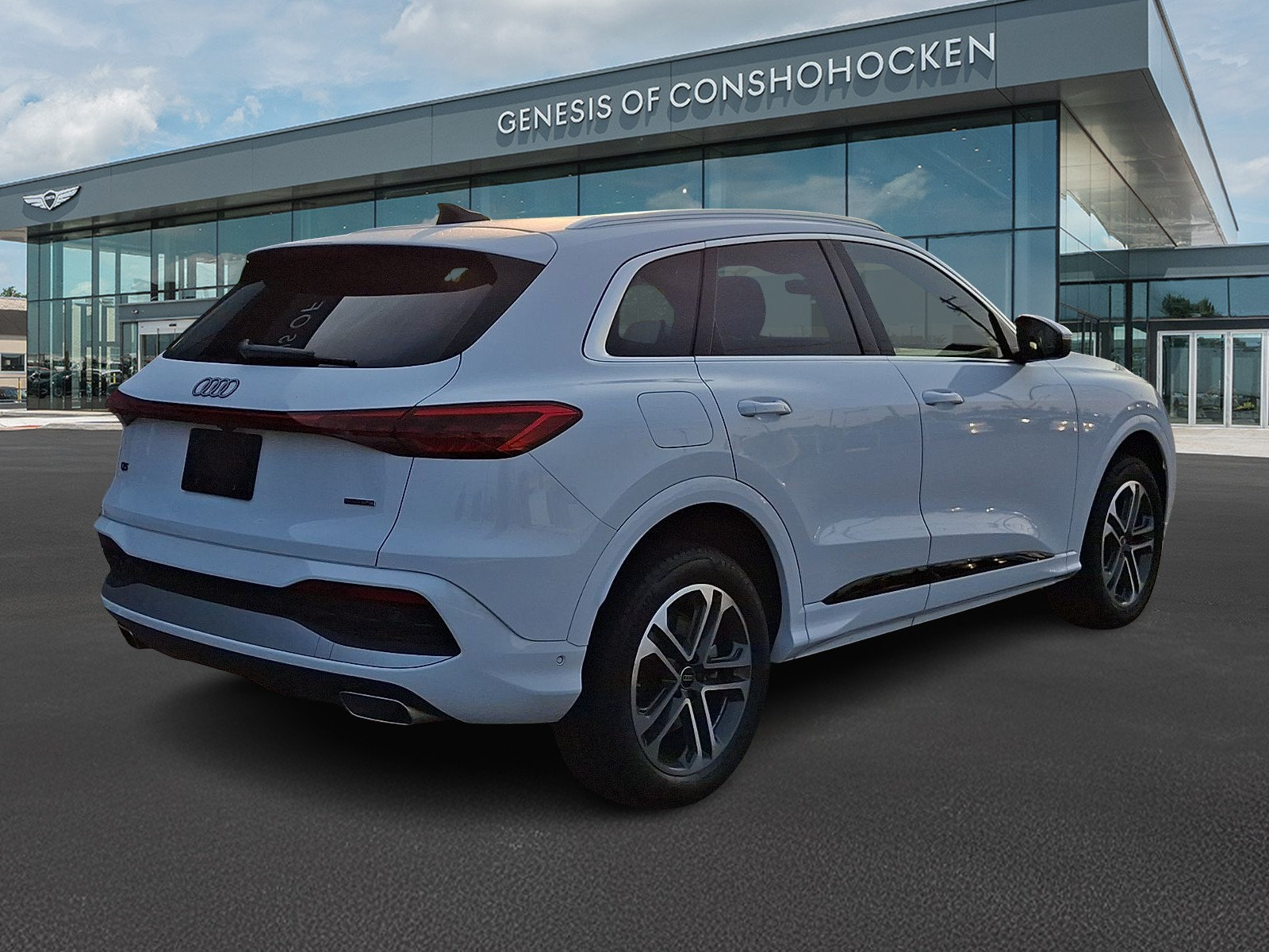 Used 2025 Audi Q5 Premium w/ Convenience Package AWD/4WD image 6