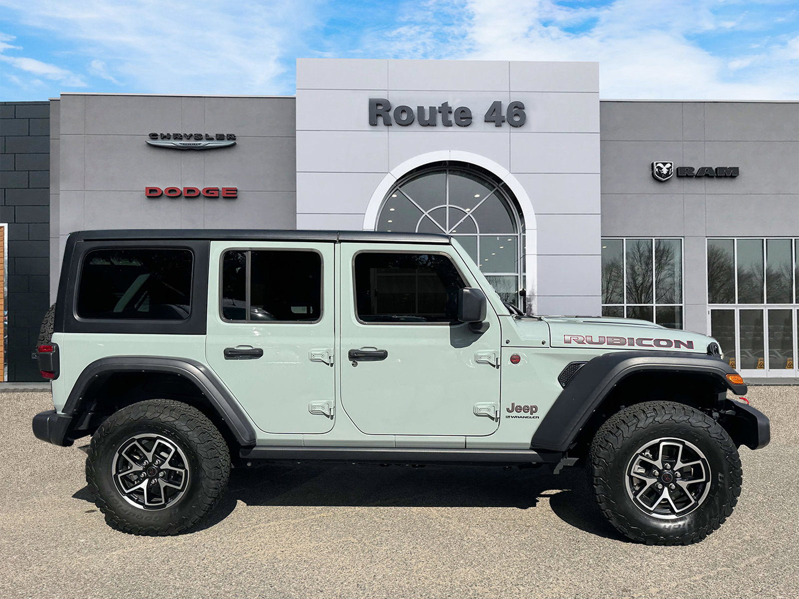 Used 2024 Jeep Wrangler Unlimited Rubicon w/ Technology Group AWD/4WD image 6