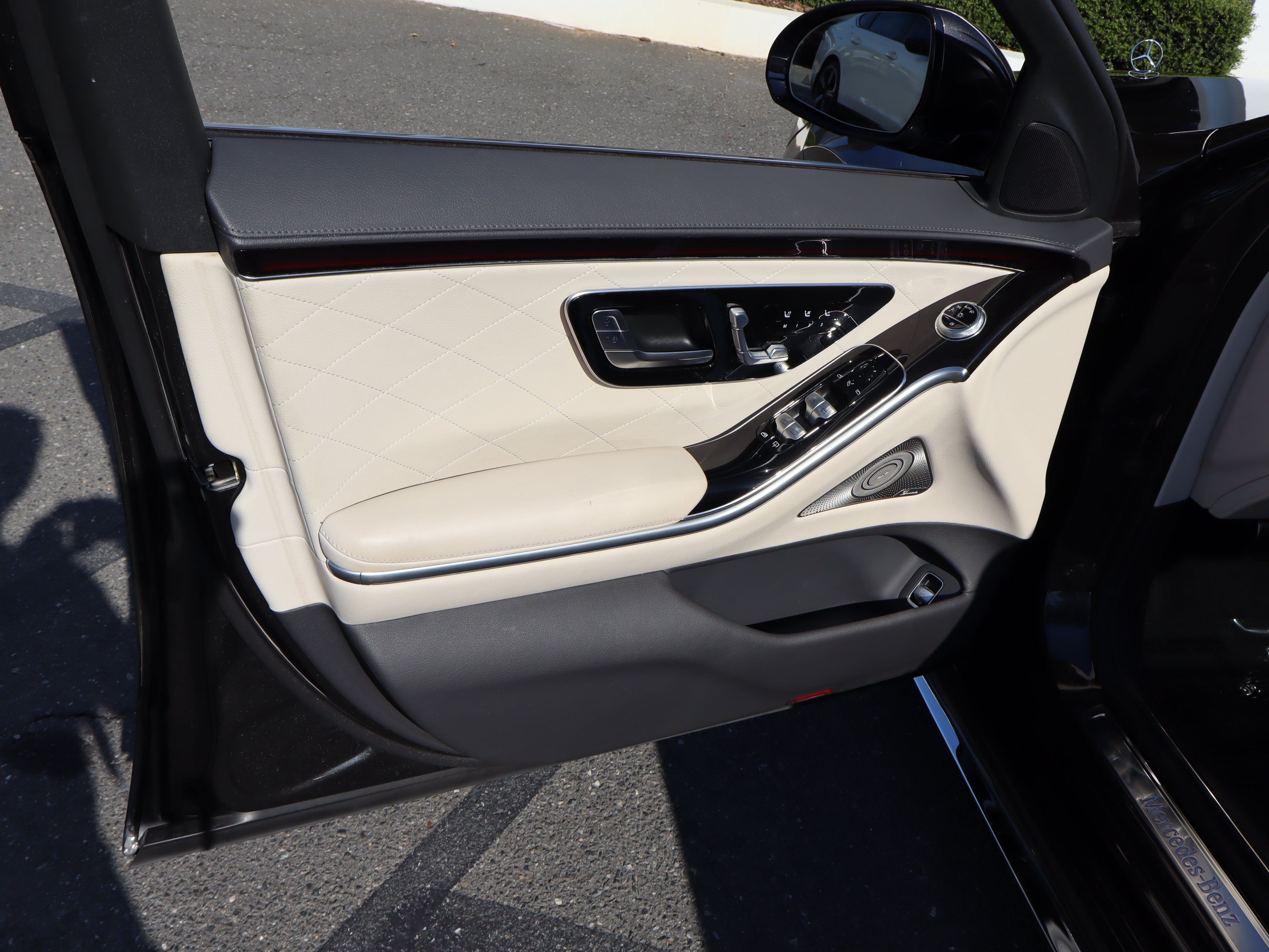 Used 2023 Mercedes-Benz S 500 4MATIC image 17