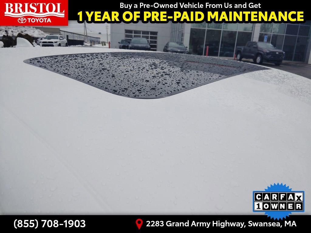 Used 2024 Honda HR-V EX-L image 9