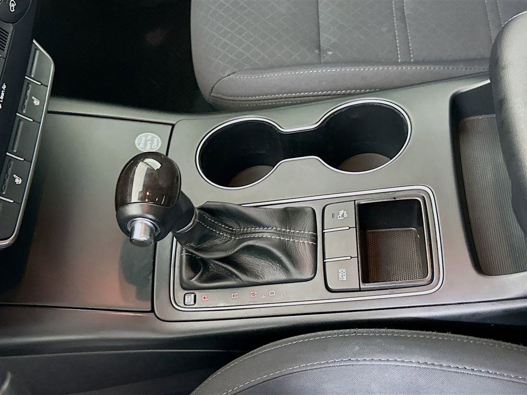 Used 2018 Kia Sorento LX image 16