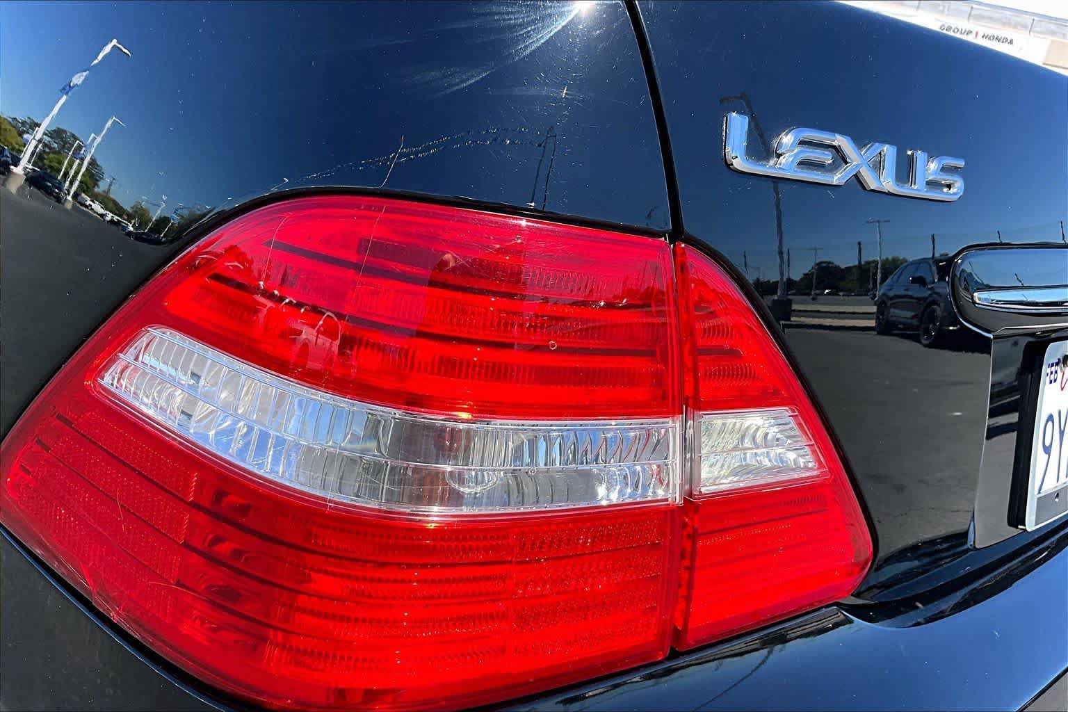 Used 2004 Lexus LS 430 RWD image 28