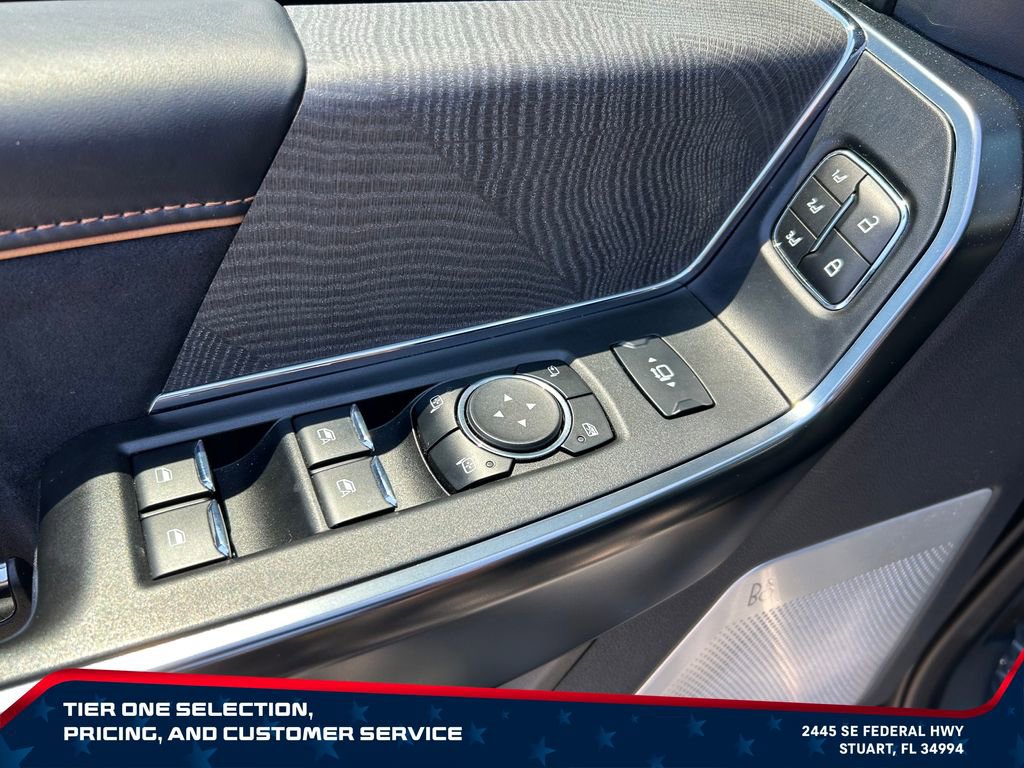 Used 2023 Ford F250 Platinum AWD/4WD image 25