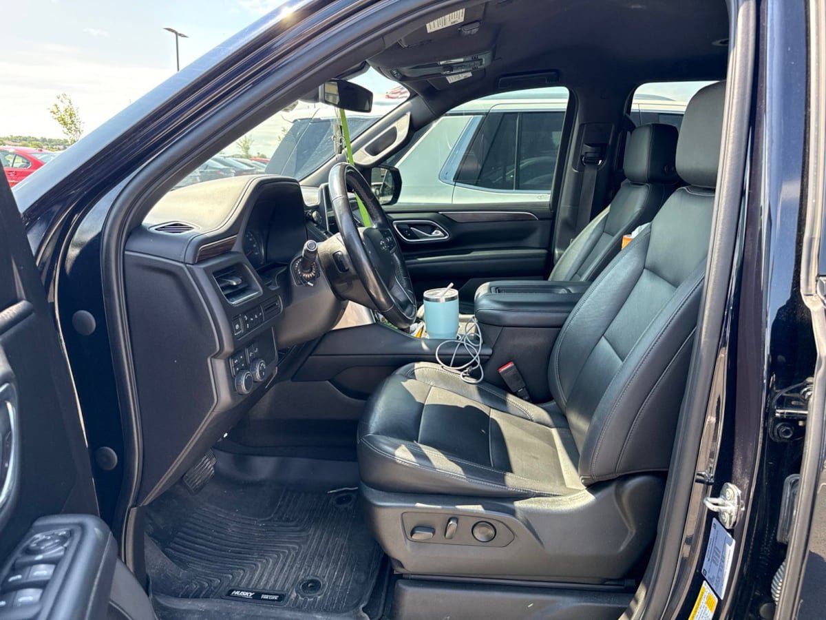 Used 2021 Chevrolet Suburban Z71 w/ Rear Media and Nav Package AWD/4WD image 7