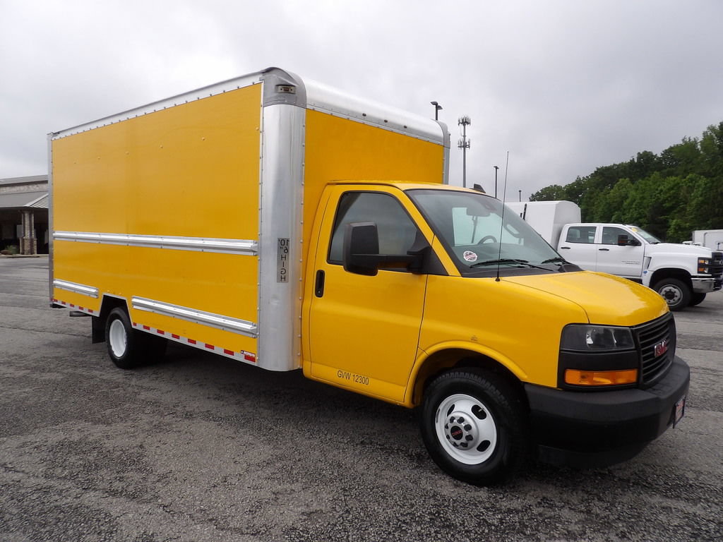 Used 2019 GMC Savana 3500 Extended w/ Driver Convenience Package RWD image 10