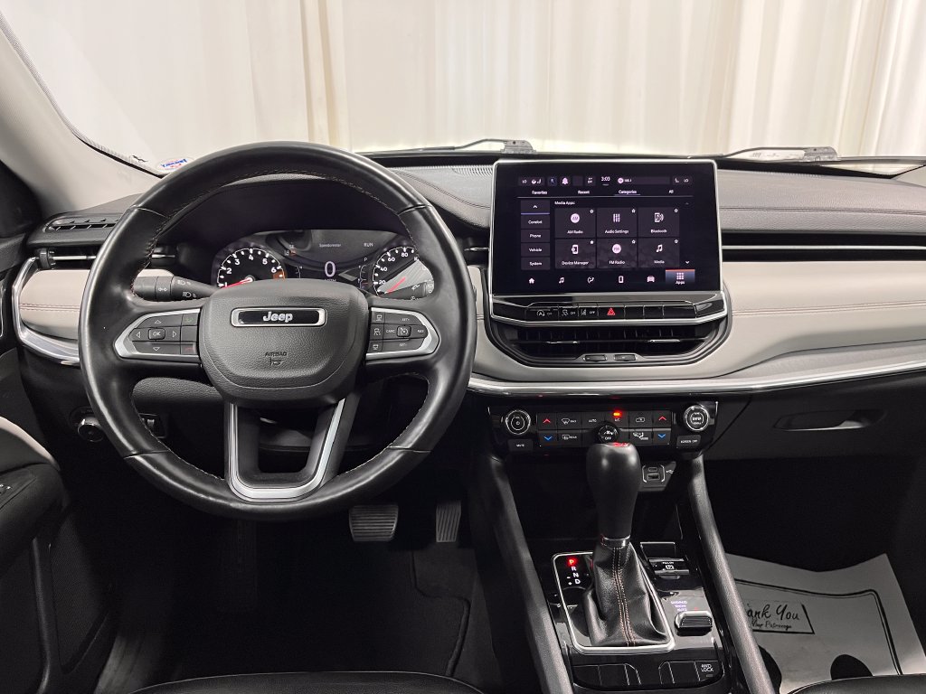 Used 2022 Jeep Compass Limited AWD/4WD image 17