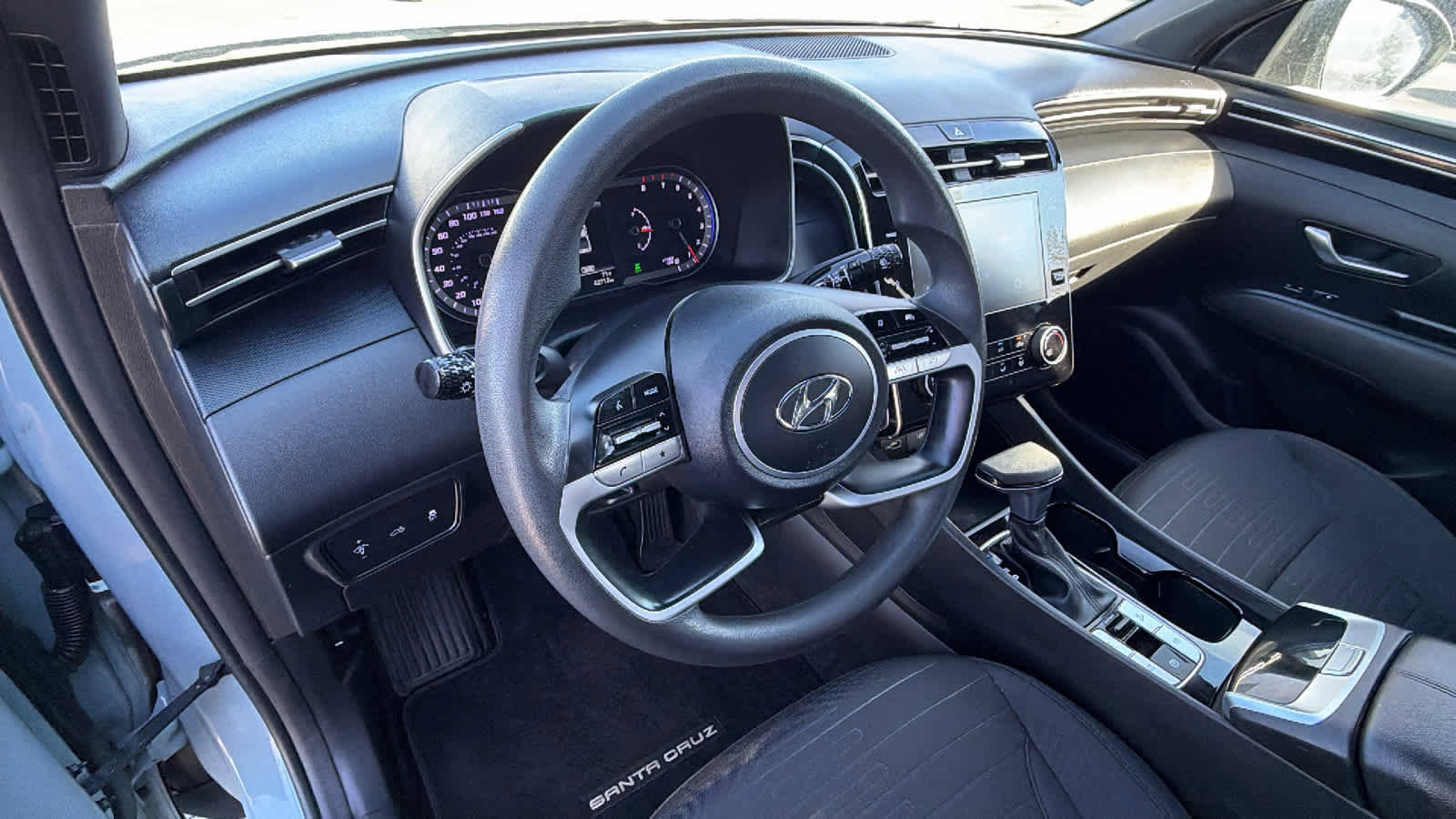 Used 2023 Hyundai Santa Cruz SE image 10