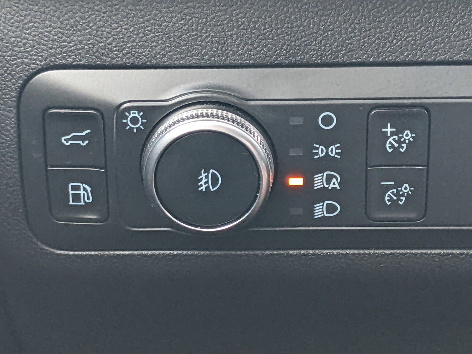 Used 2021 Ford Escape Titanium w/ Titanium Elite Package image 23