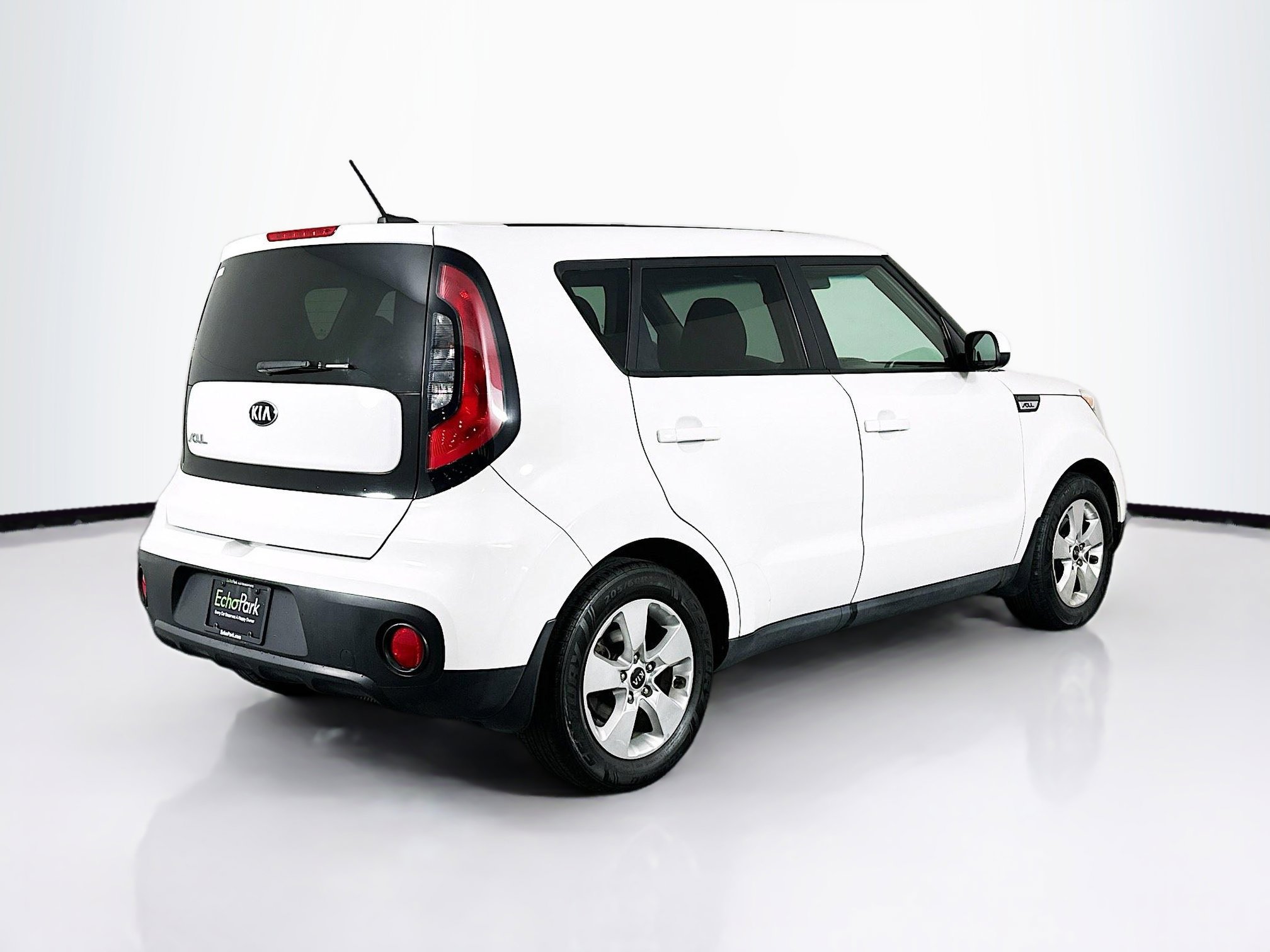 Used 2017 Kia Soul image 9