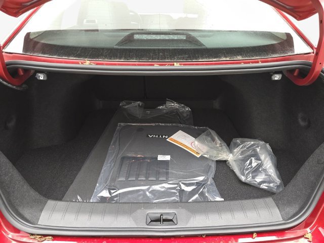 New 2027 Nissan Sentra SR w/ SR Premium Package FWD image 32