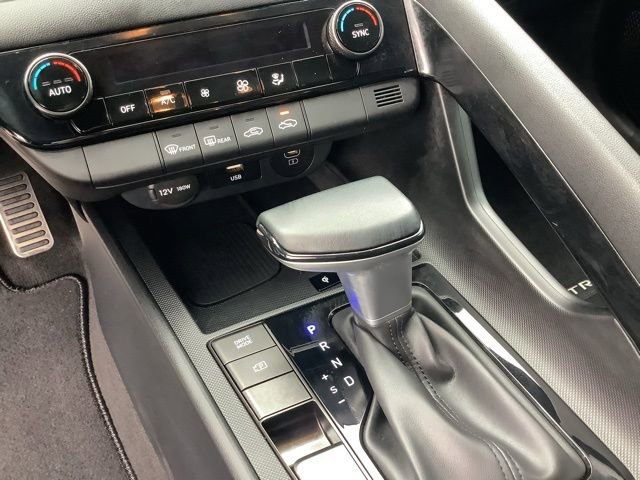 Used 2025 Hyundai Elantra SEL image 34