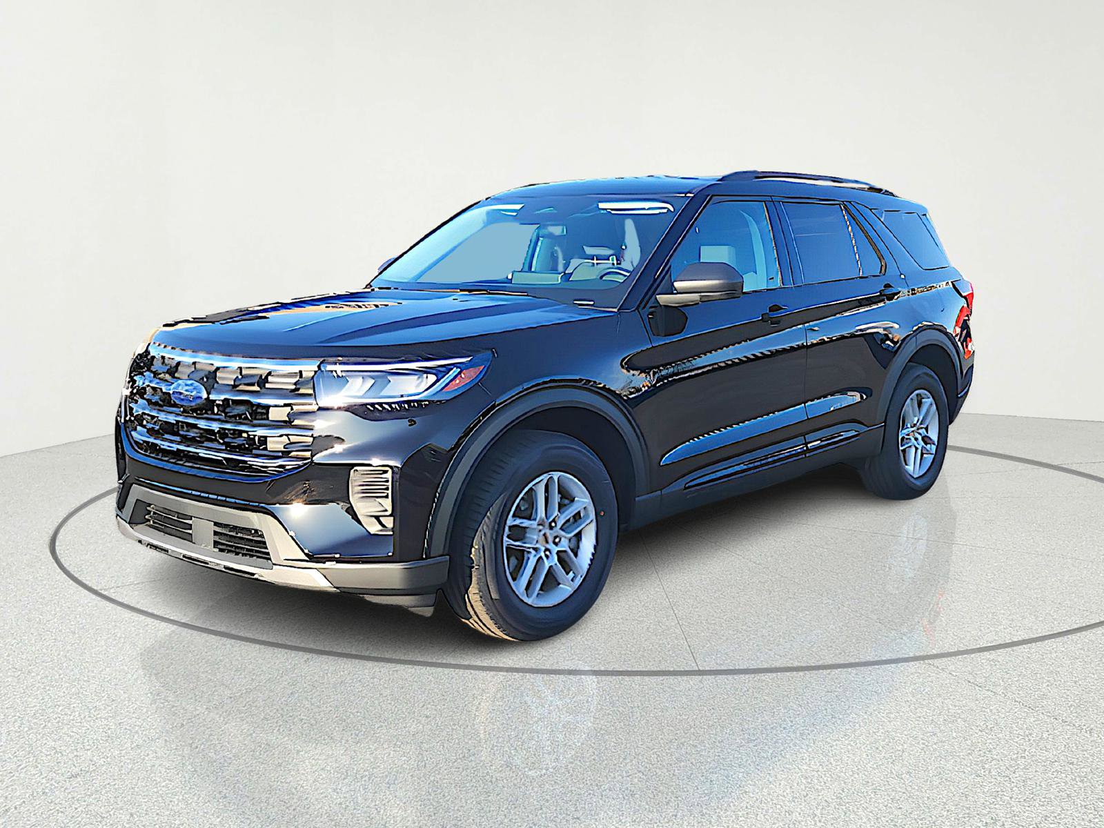 New 2026 Ford Explorer Active image 2
