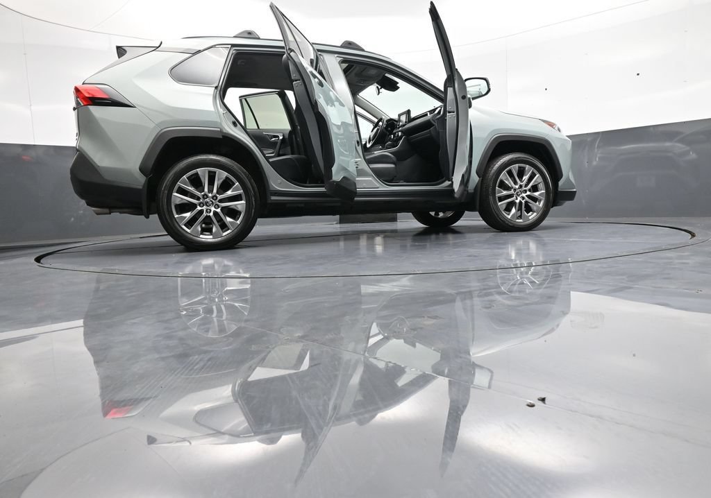 Certified 2020 Toyota RAV4 XLE Premium AWD/4WD image 49