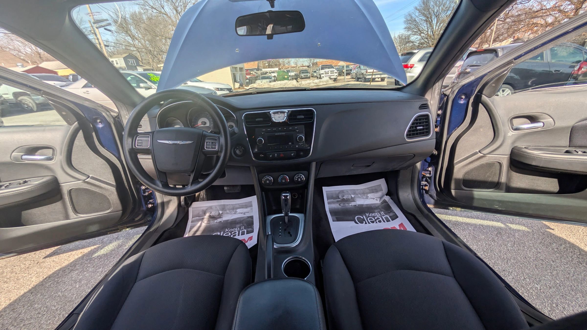 Used 2014 Chrysler 200 LX FWD image 14
