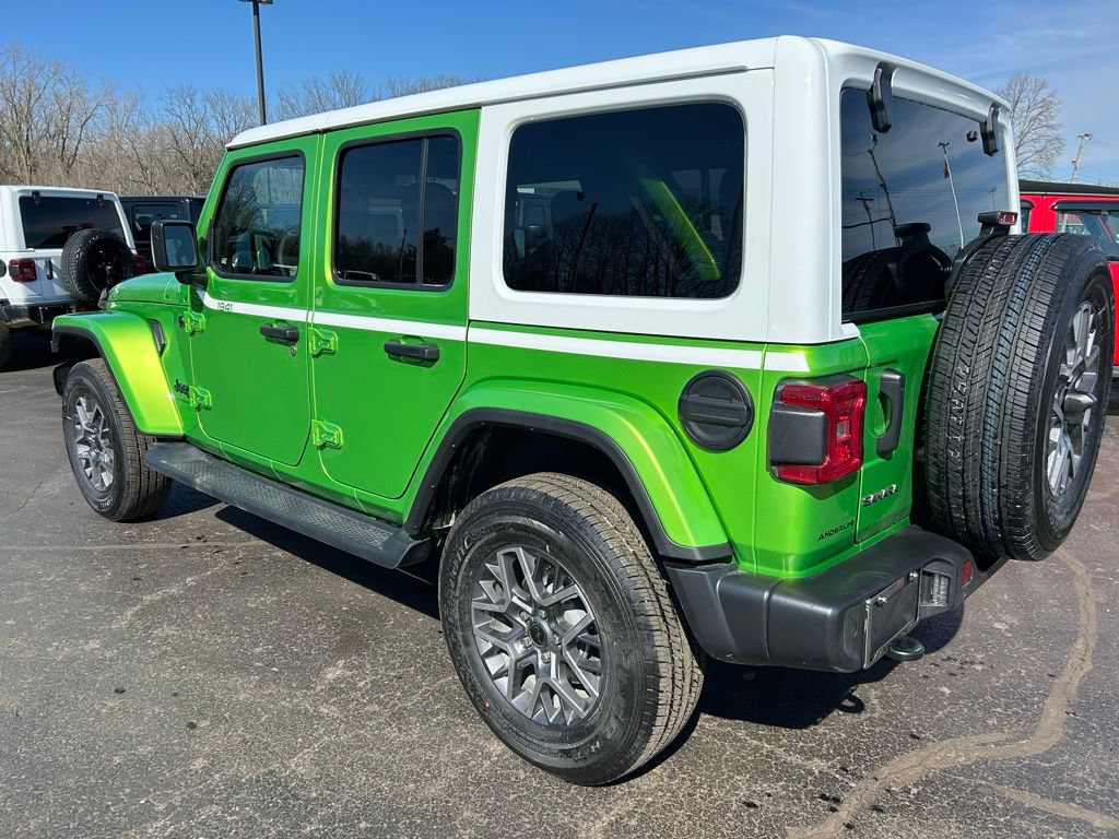 New 2026 Jeep Wrangler Unlimited Sahara w/ Whitecap Package AWD/4WD image 5