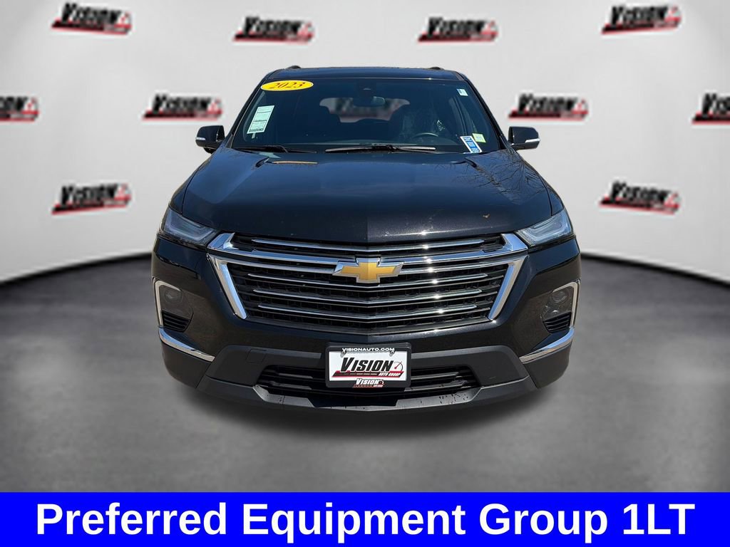 Used 2023 Chevrolet Traverse LT AWD/4WD image 2