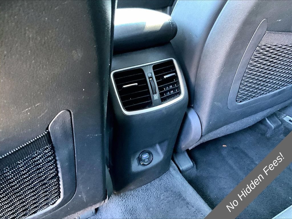 Used 2020 Hyundai Tucson Ultimate w/ Cargo Package FWD image 28