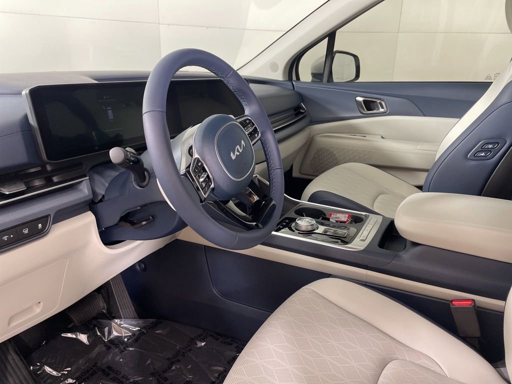 New 2026 Kia Carnival EX image 22