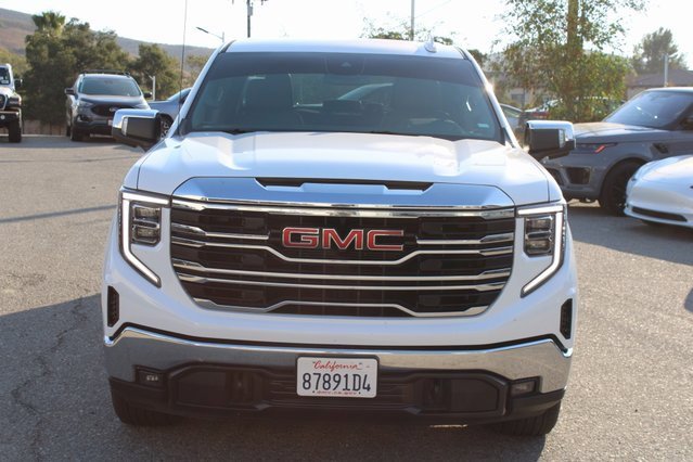Used 2024 GMC Sierra 1500 SLT image 2