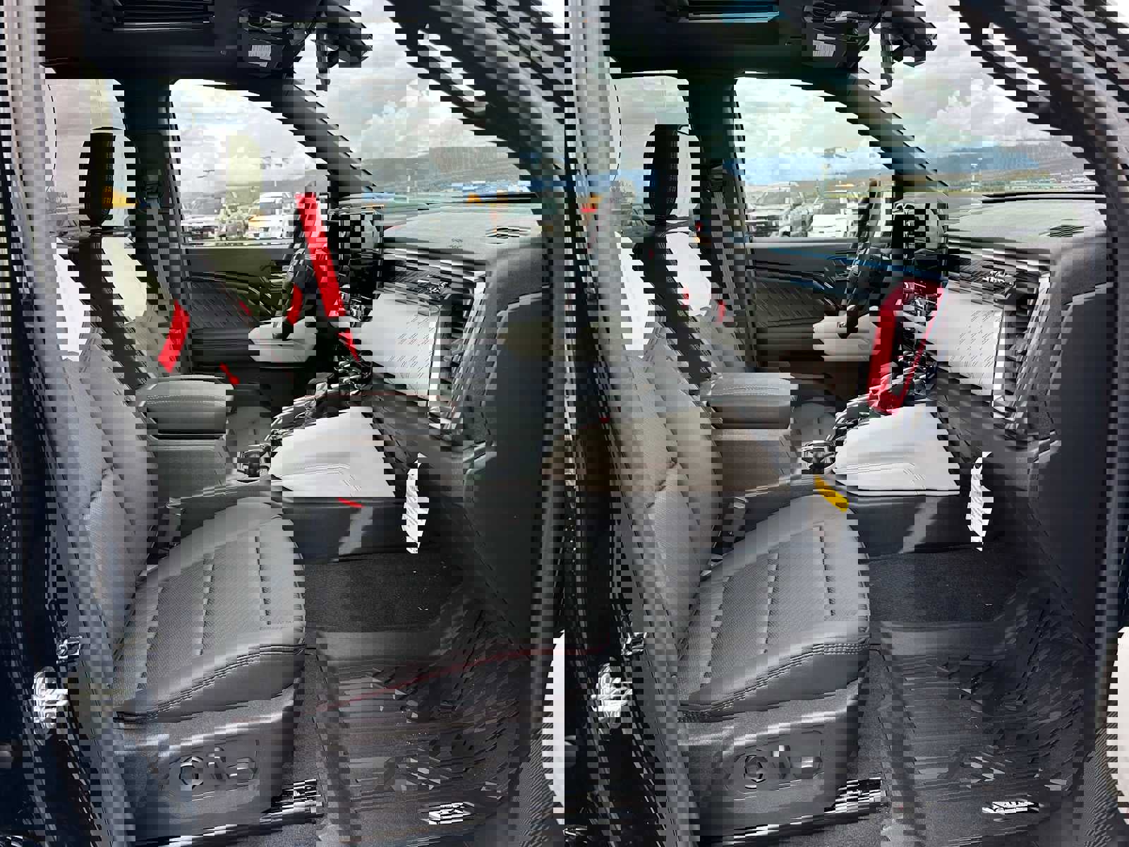 New 2026 GMC Canyon AT4X image 10