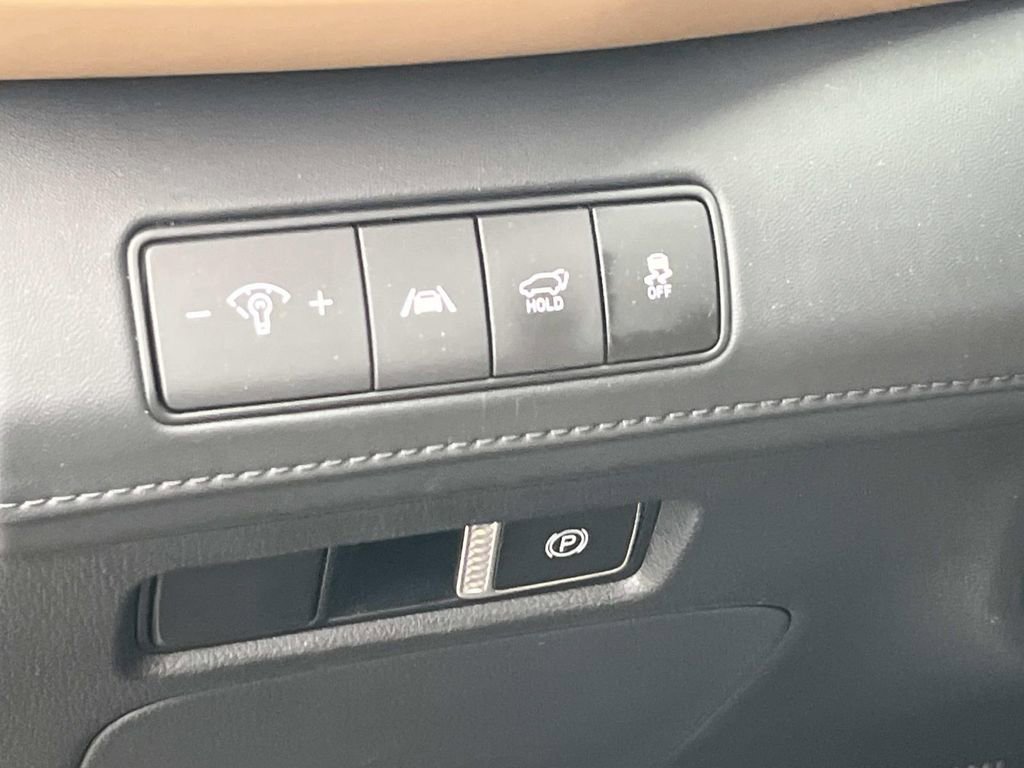Used 2022 Hyundai Santa Fe Calligraphy image 27
