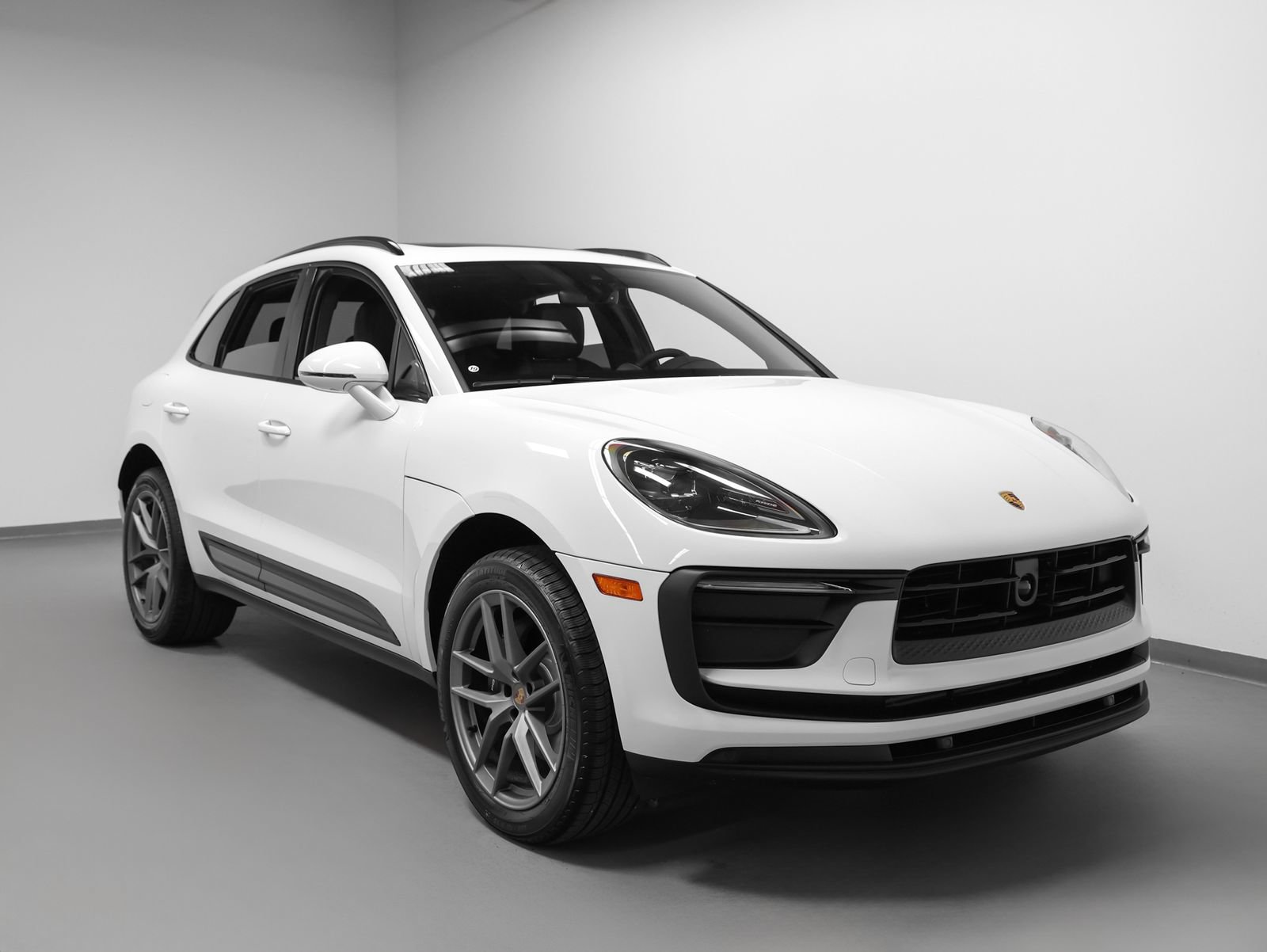 New 2026 Porsche Macan AWD/4WD image 10