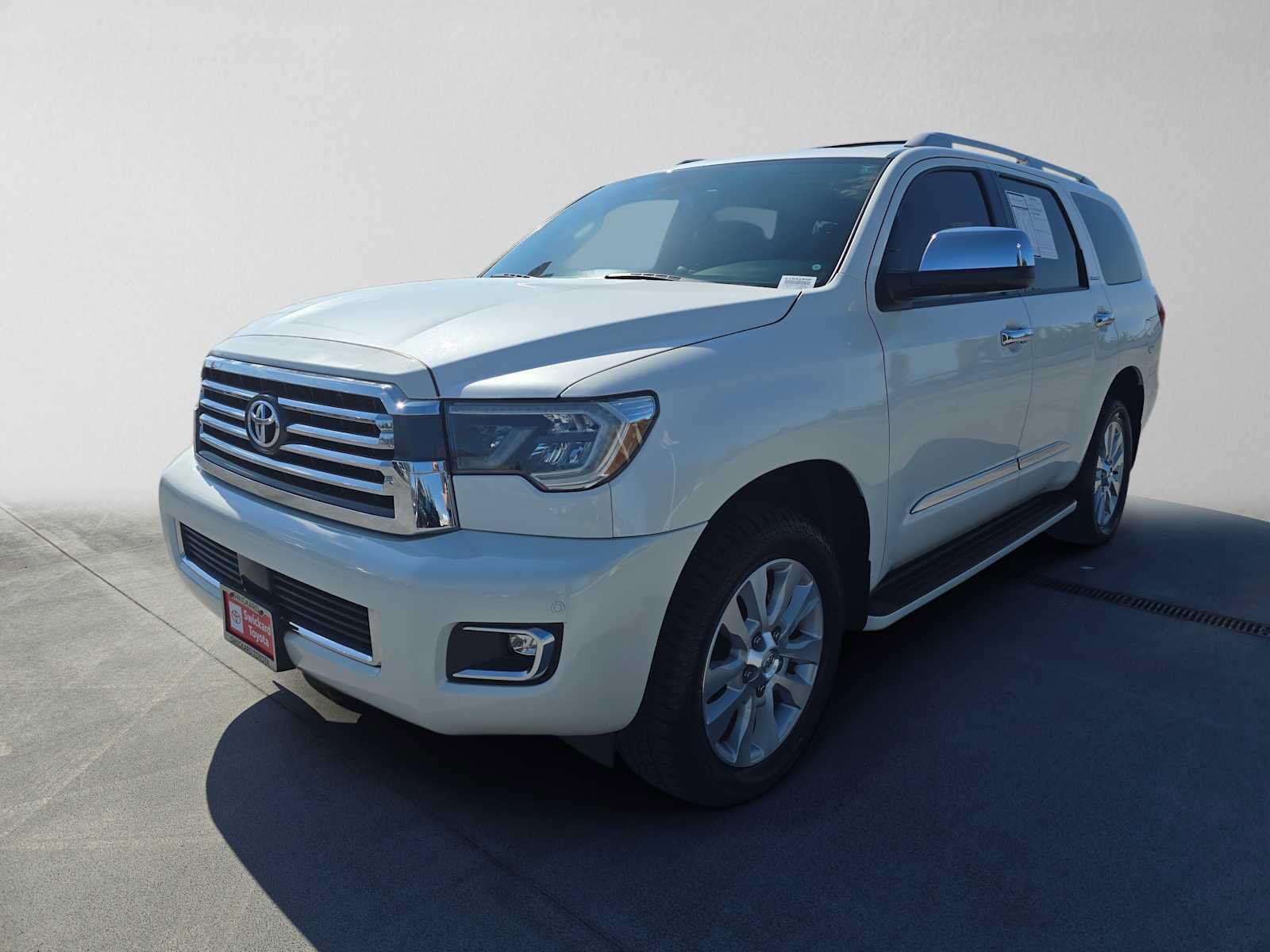 Used 2018 Toyota Sequoia Platinum AWD/4WD image 7