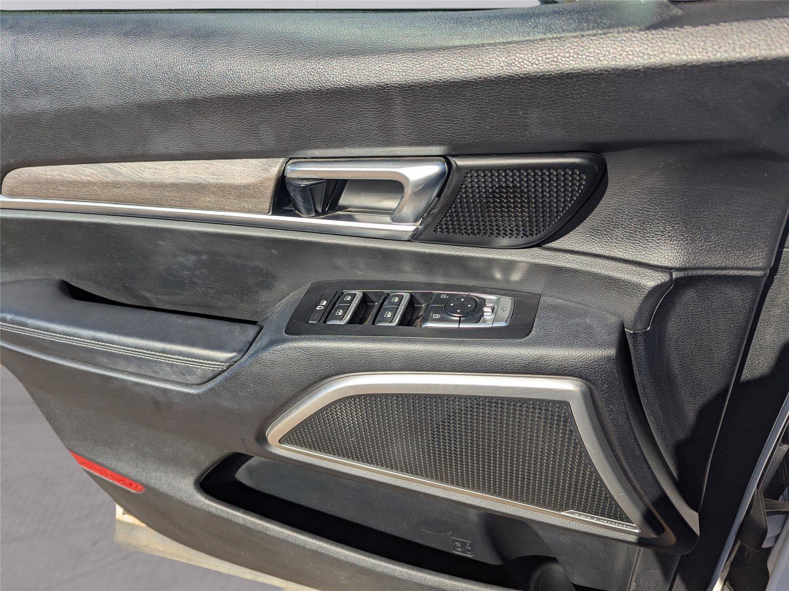 Used 2022 Kia Telluride EX w/ EX Premium Package image 19