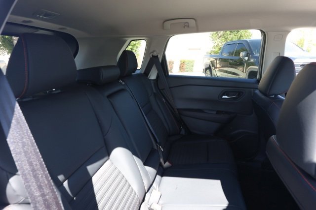 New 2026 Nissan Rogue SV image 18