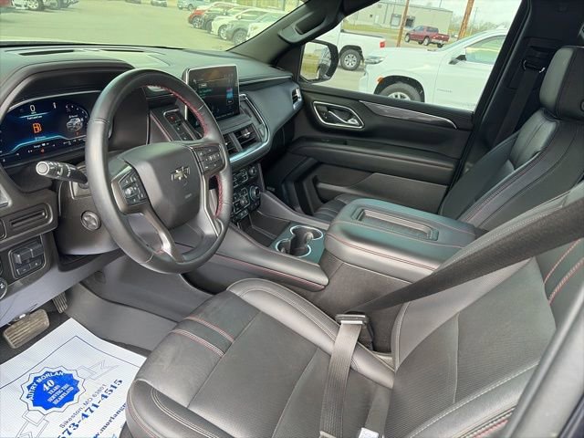 Used 2023 Chevrolet Suburban RST w/ Luxury Package AWD/4WD image 17