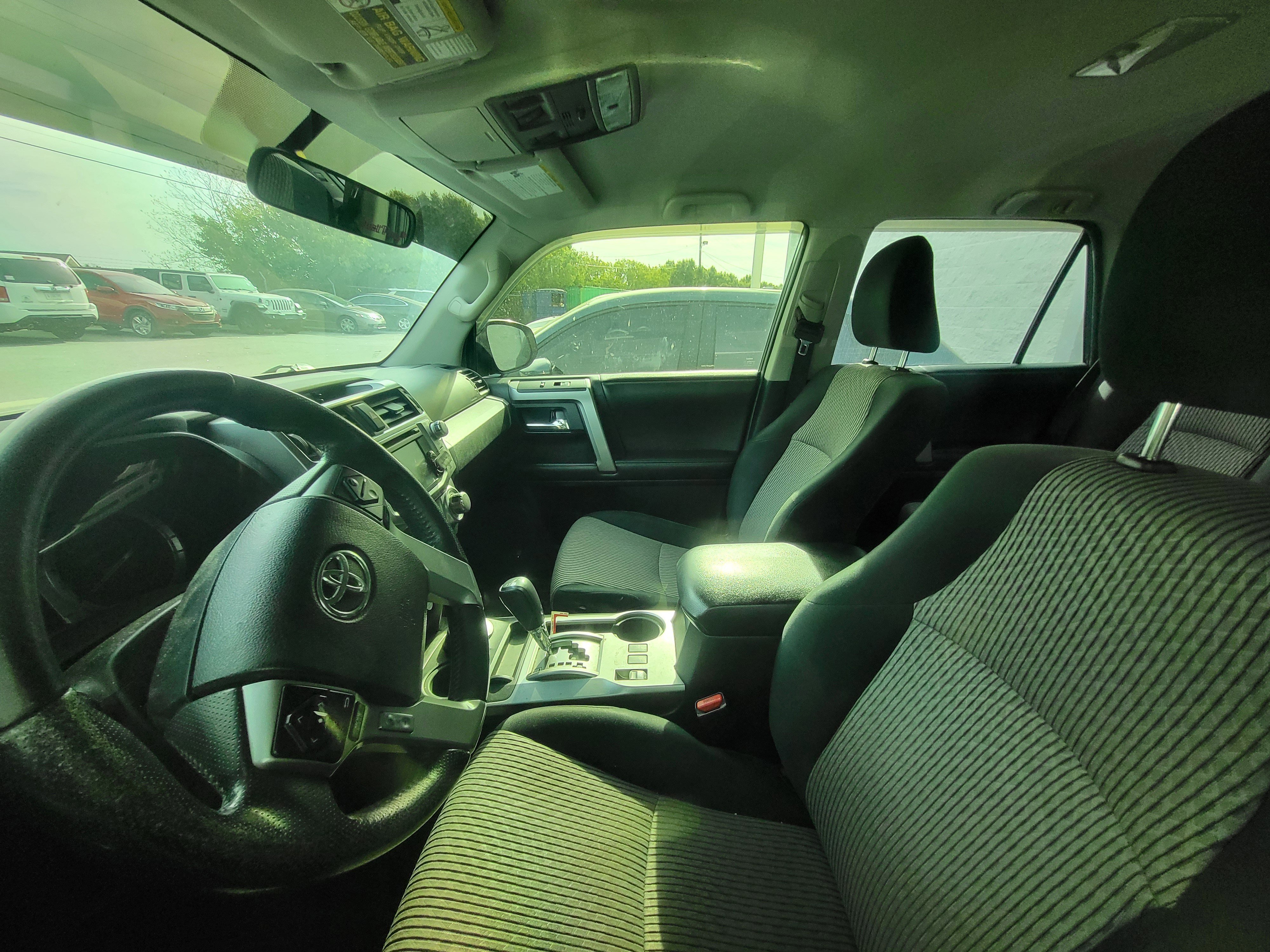 Used 2014 Toyota 4Runner SR5 image 10