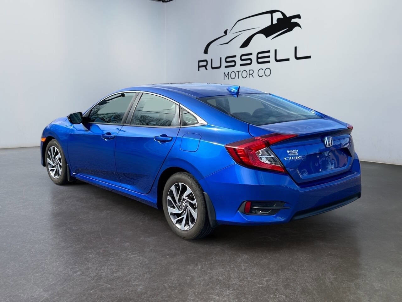 Used 2018 Honda Civic EX image 3