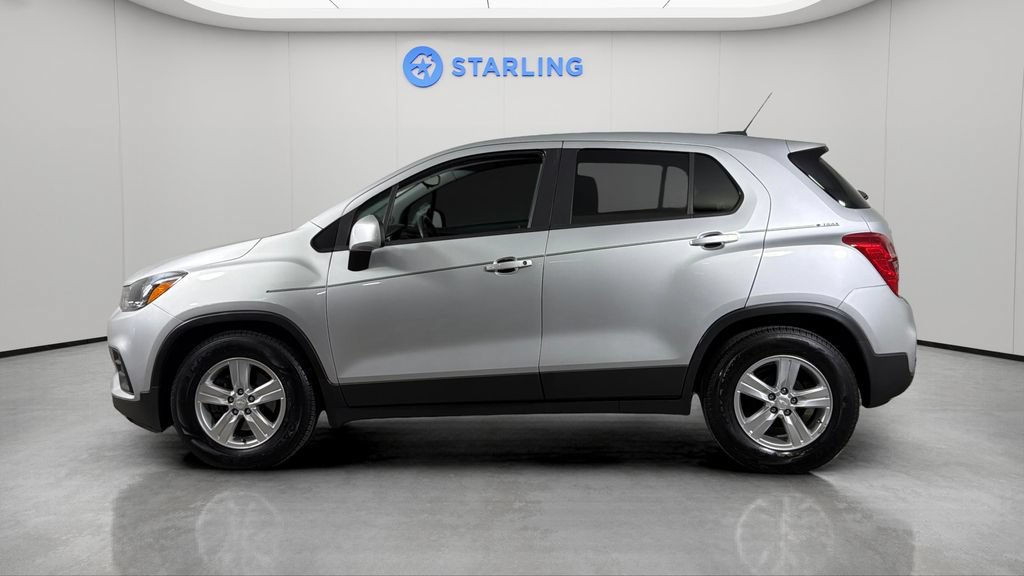 Used 2019 Chevrolet Trax LS FWD image 3