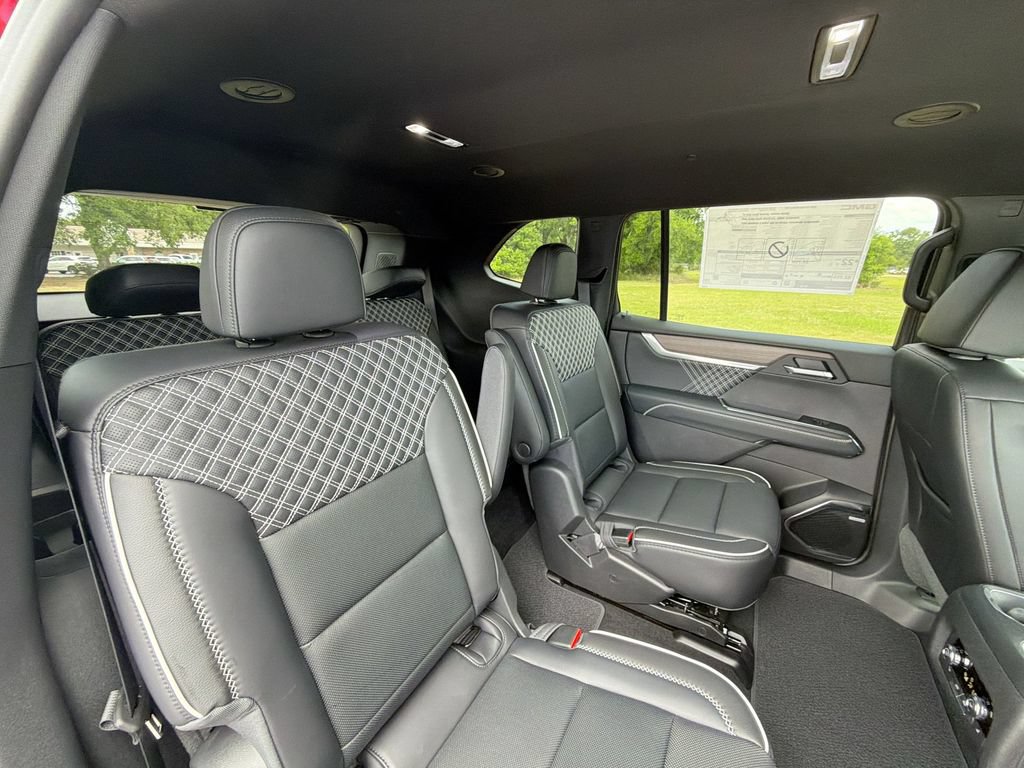 New 2026 GMC Acadia Denali FWD image 13